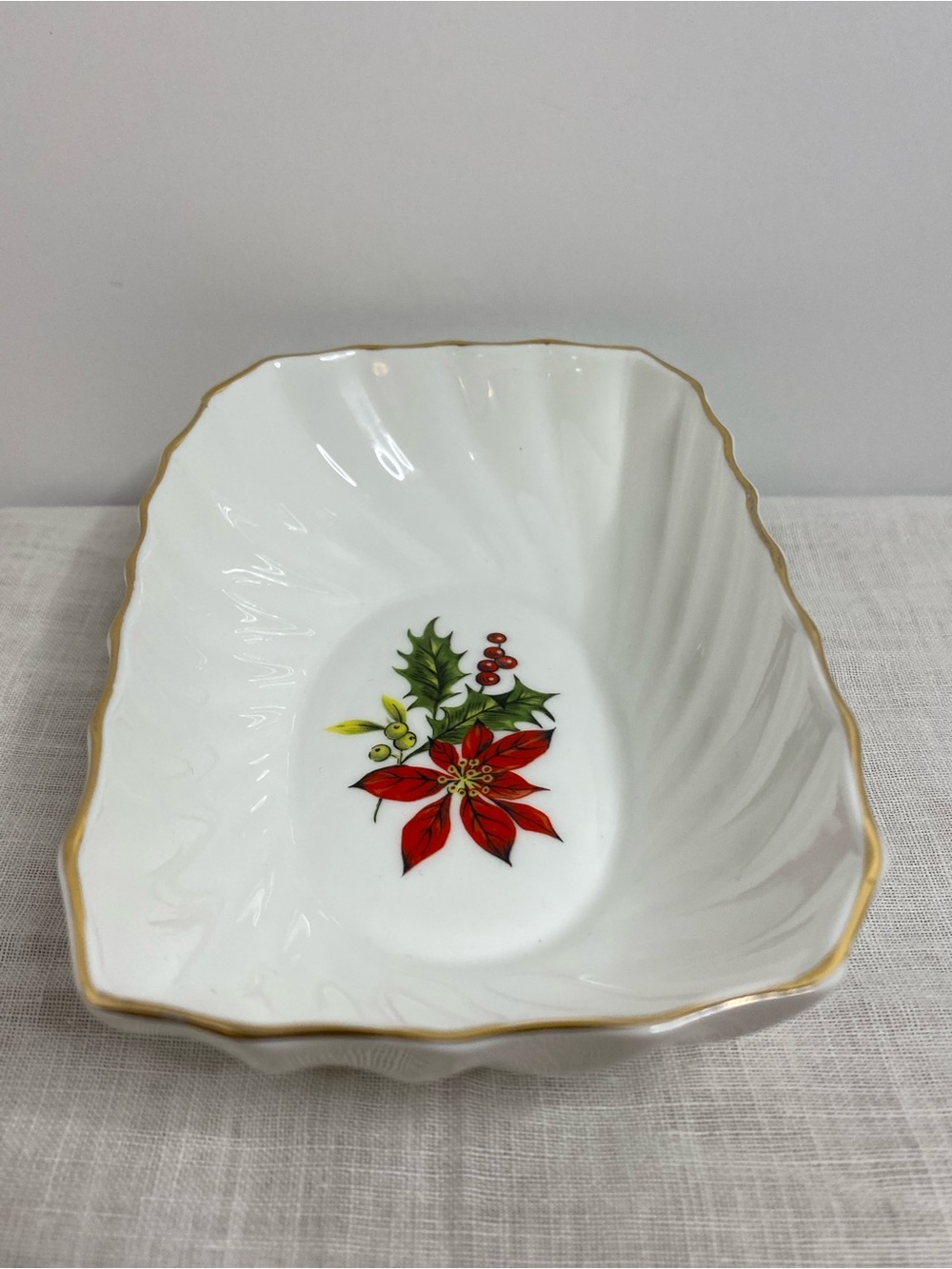 Royal Adderley Poinsettia Fine Bone China England Gold Trim Relish Candy Dish